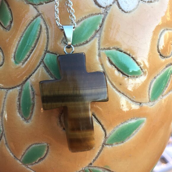 Natural Tiger's Eye Cross Pendant - Picture 3 of 11